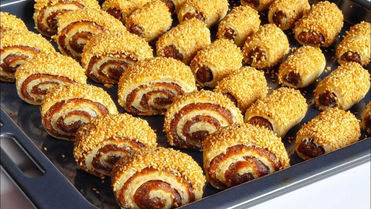 منين بالعجوة هش وخفيف على الطريقة المنزلية